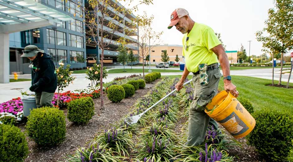 Commercial Lawn Maintenance Keep Your Business Lawn Perfect